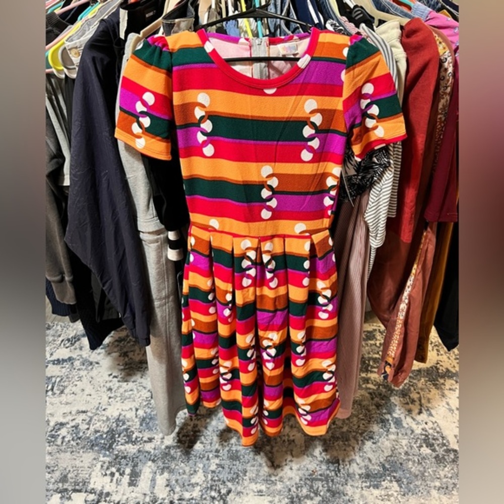 Womens Lularoe Amelia dress Sz.XS NWT